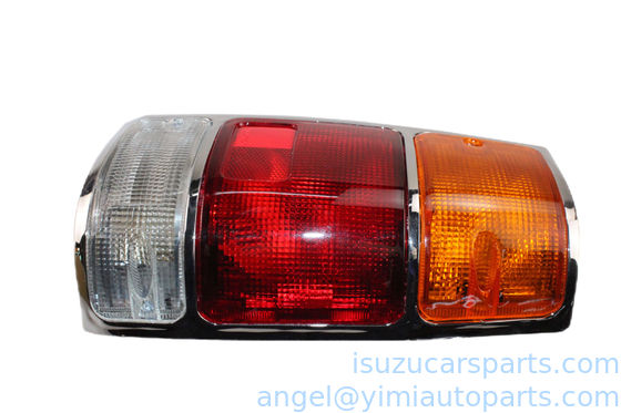 ISUZU UCR TFR2000 램프 ASM RR COMB LH 3716100D 8970687410 8971210800